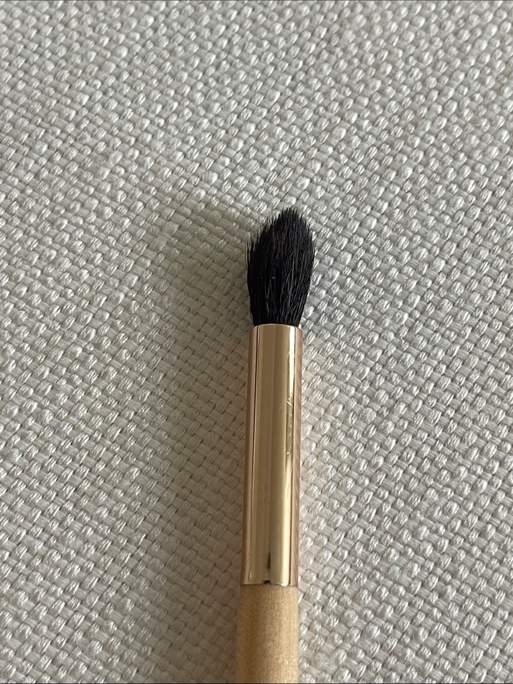 JEAN IREDALE crease eyeshadow brush - Picture 3 of 4